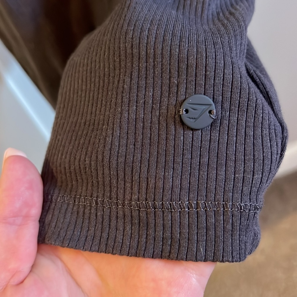 NWOT Gymshark ribbed tank - Picture 2 of 4